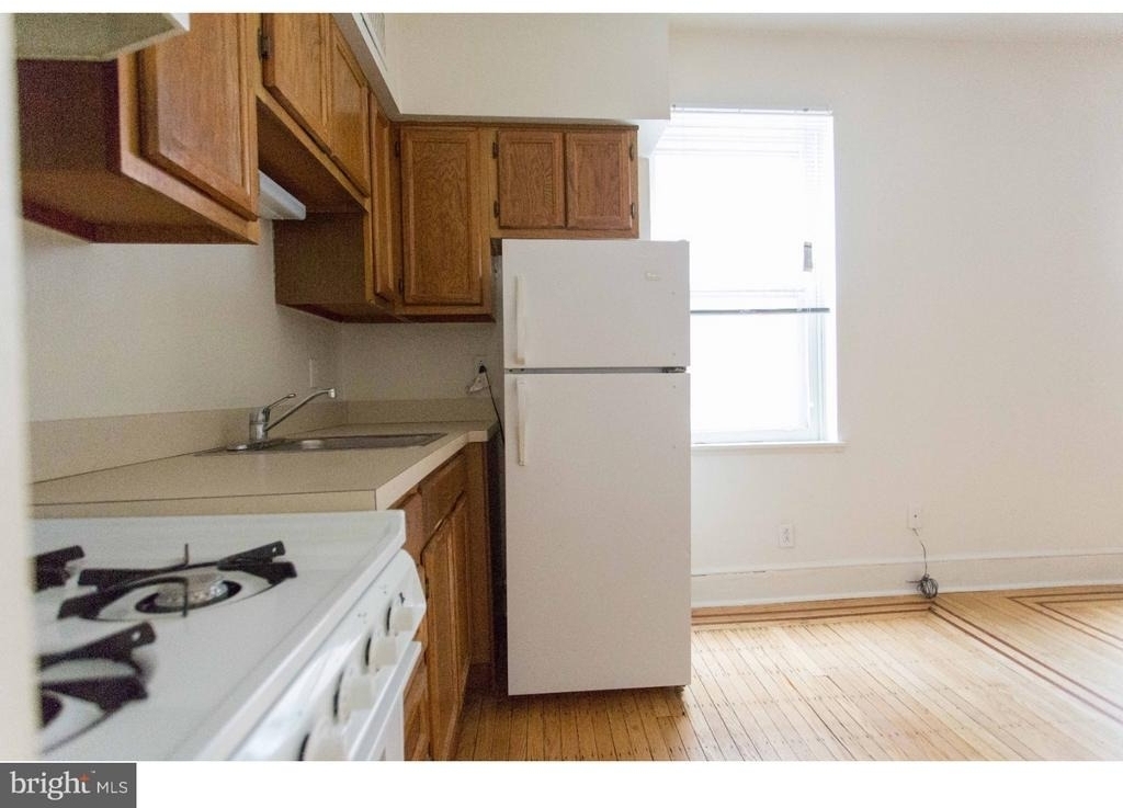 721 Spruce Street - Photo 5