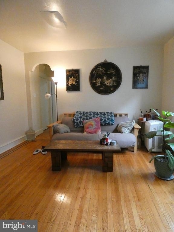 4207 Chester Avenue - Photo 4