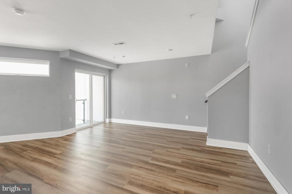 3965 Lancaster Avenue - Photo 9