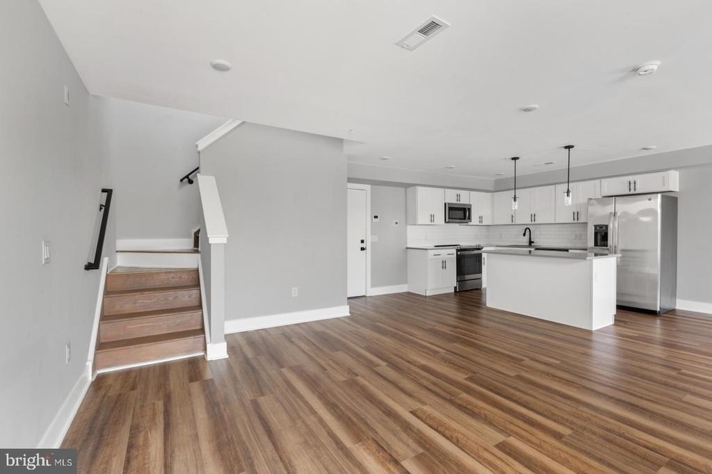 3965 Lancaster Avenue - Photo 11