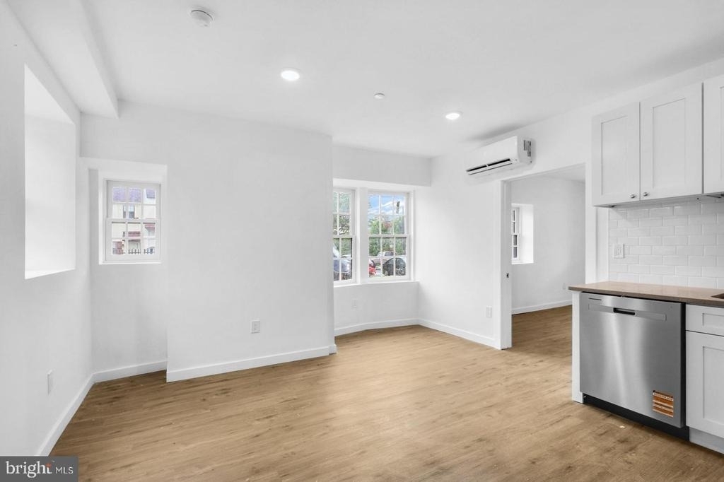 7037 Ridge Avenue - Photo 3