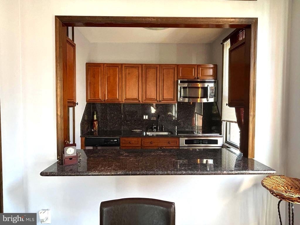 727 S 2nd Street - Photo 4