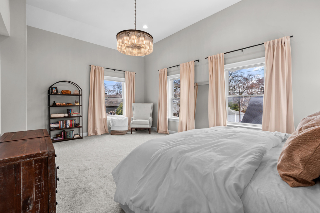 819 Irving Avenue - Photo 35