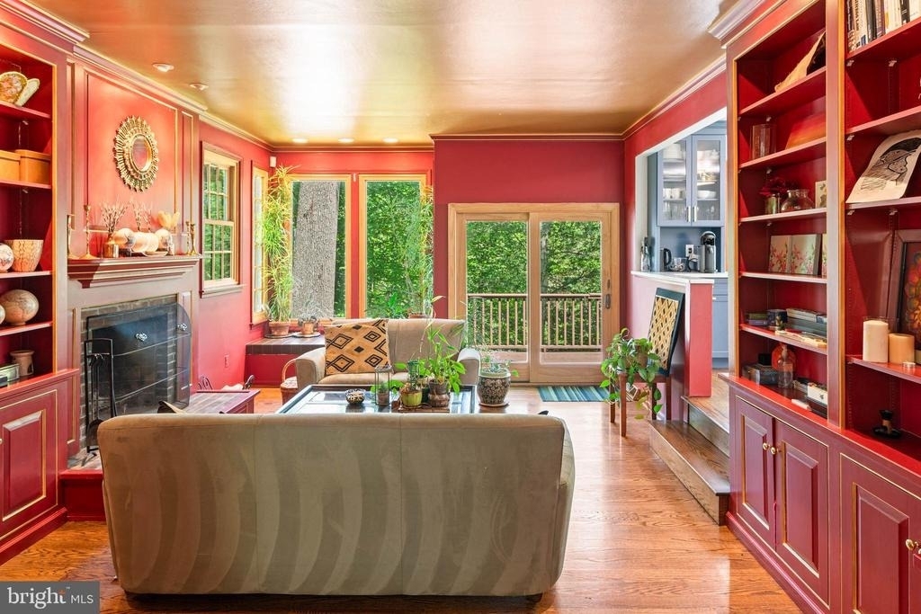 644 Robinson Lane - Photo 3