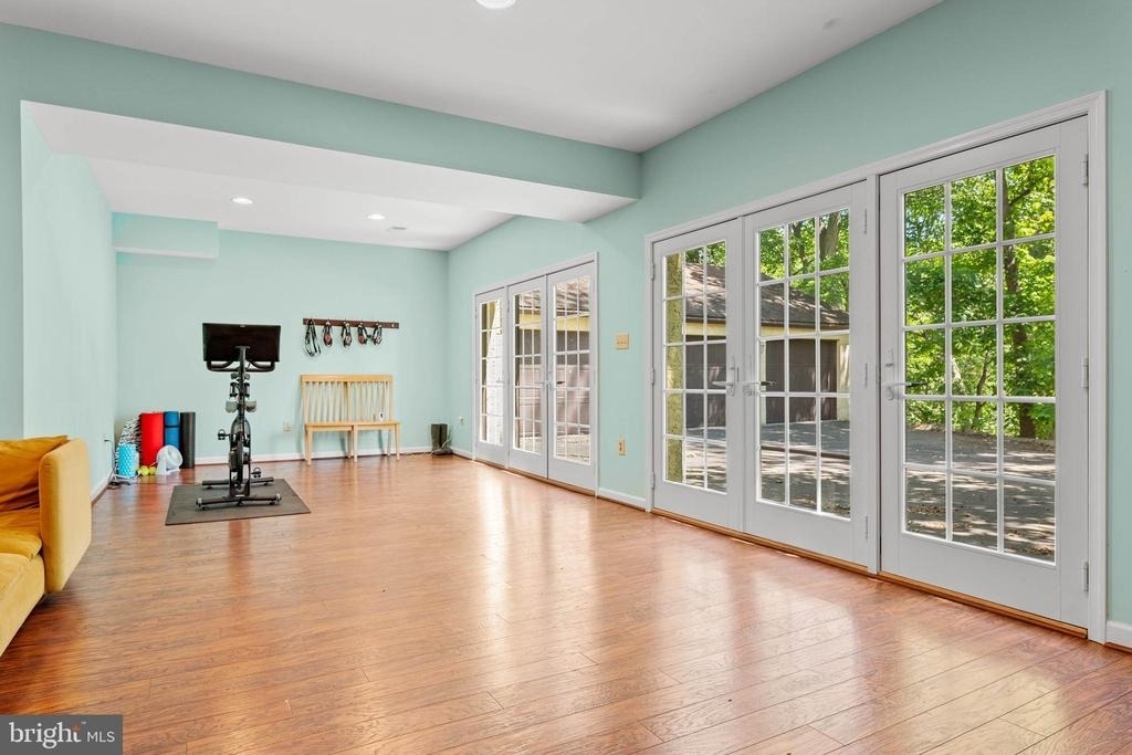 644 Robinson Lane - Photo 38