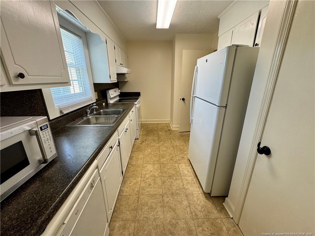 2601 N Roberts Avenue - Photo 7