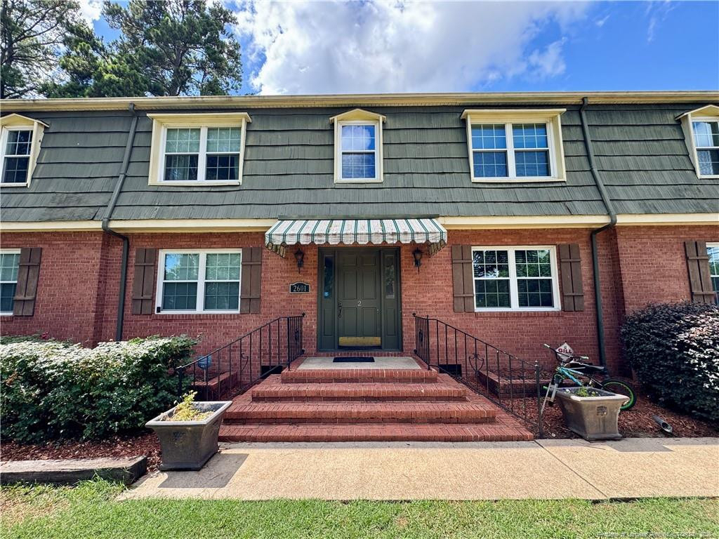 2601 N Roberts Avenue - Photo 0