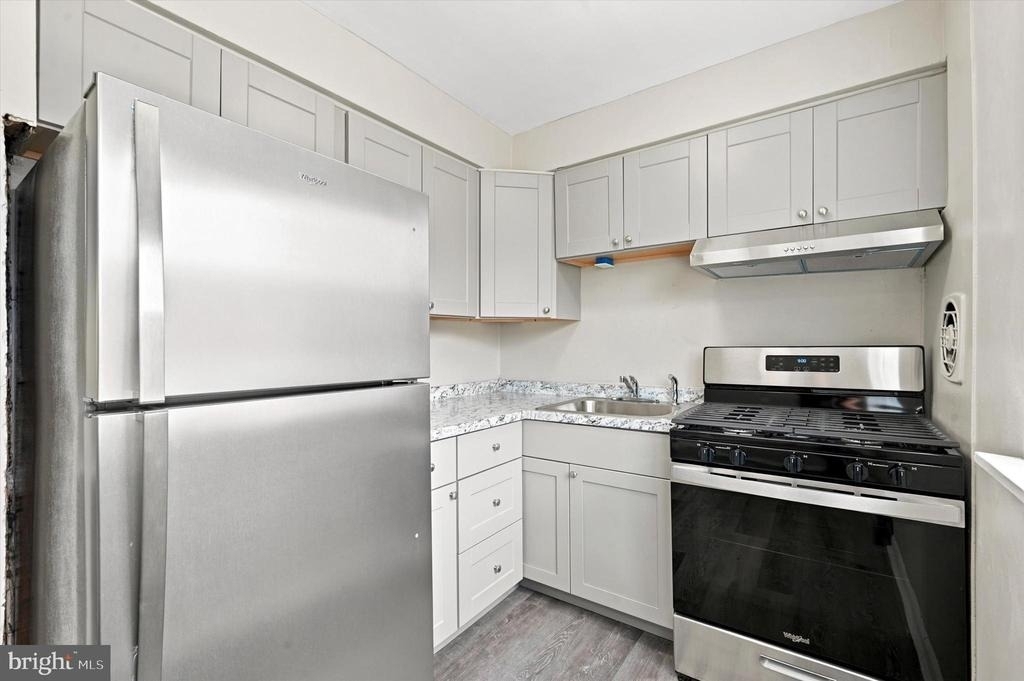 418 W Jefferson Street - Photo 8