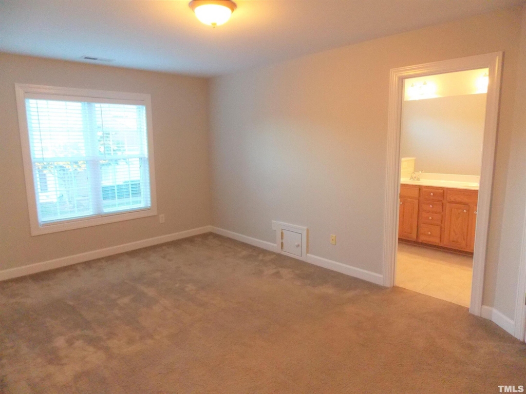4650 Pooh Corner Drive - Photo 11