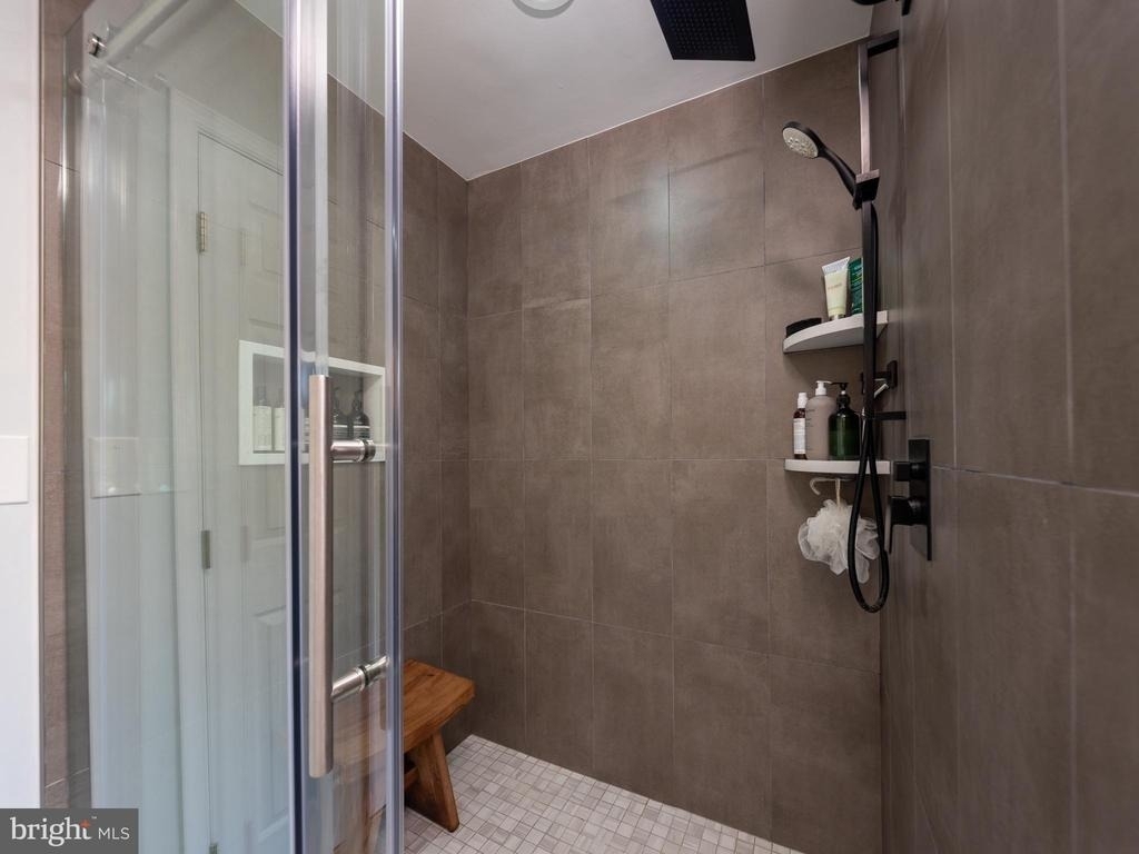 80 Dispatch Drive - Photo 15