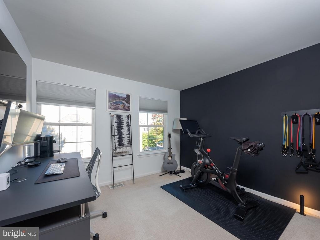 80 Dispatch Drive - Photo 21