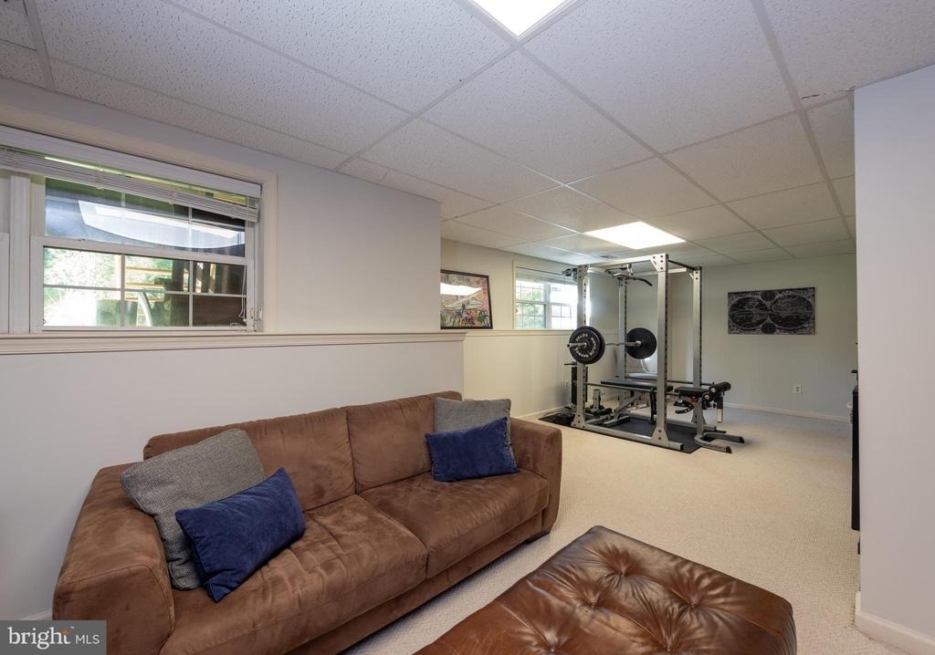 80 Dispatch Drive - Photo 23