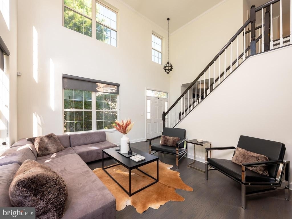 80 Dispatch Drive - Photo 10