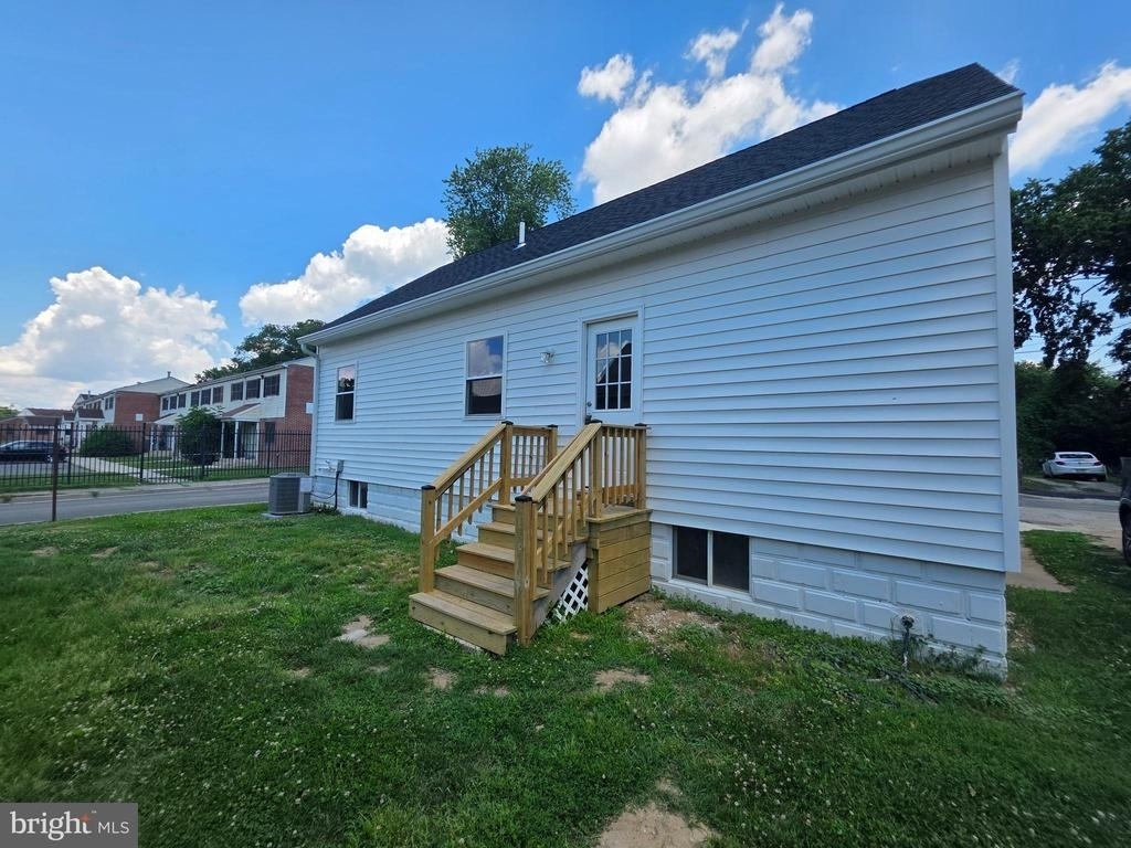 75 Hedge Street - Photo 1