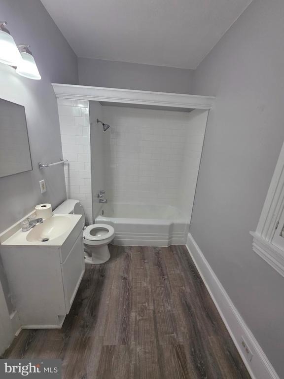 277 E Broadway - Photo 6
