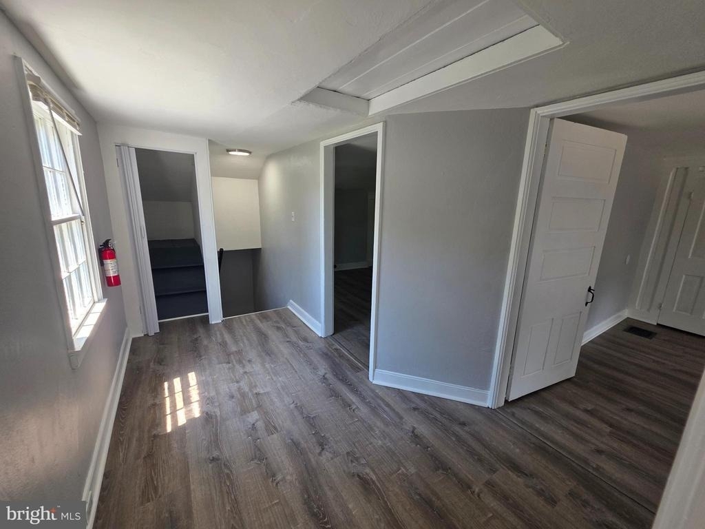 277 E Broadway - Photo 22
