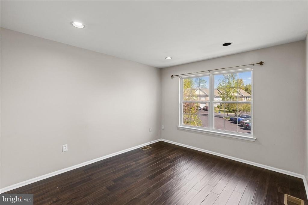 302 Wellington Park Drive - Photo 14