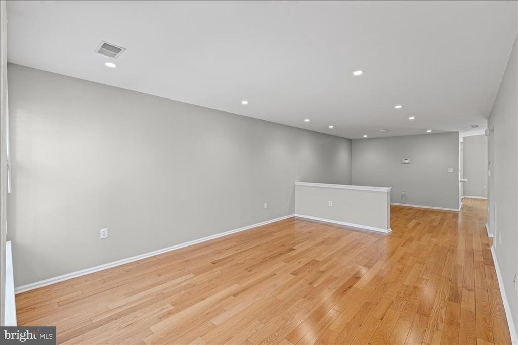 302 Wellington Park Drive - Photo 5