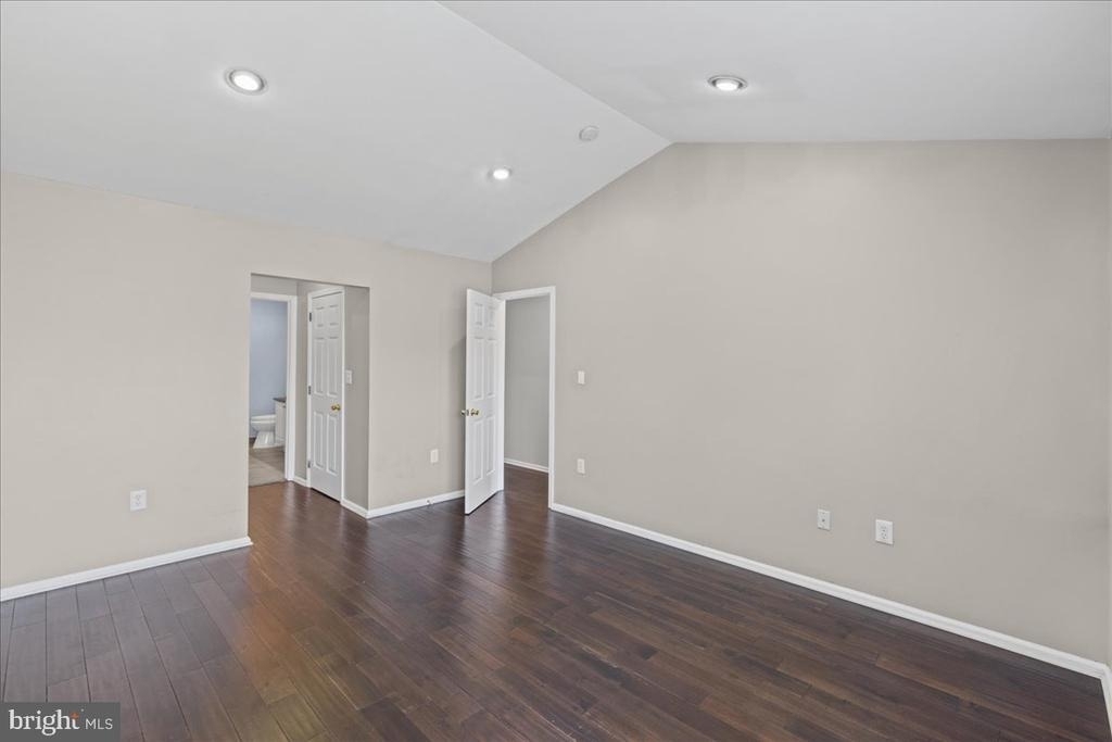 302 Wellington Park Drive - Photo 17