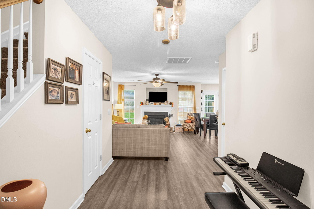 704 Peach Orchard Drive - Photo 2