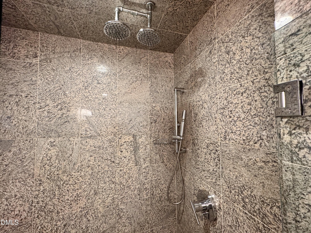 2204 Stafford Avenue - Photo 14
