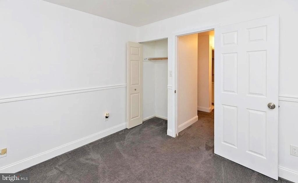 1139 Thackary Court - Photo 11