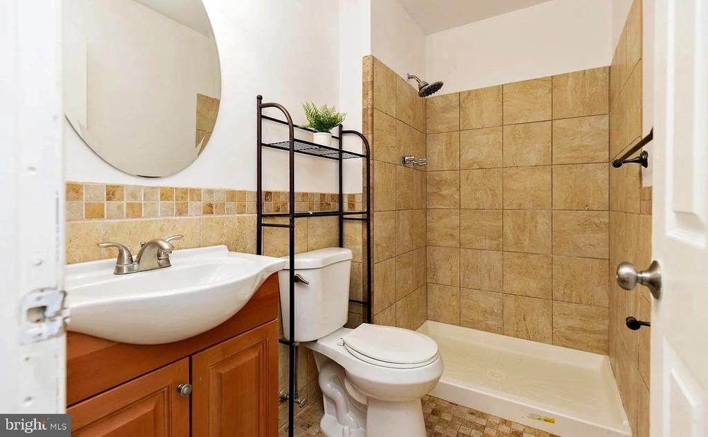1139 Thackary Court - Photo 7