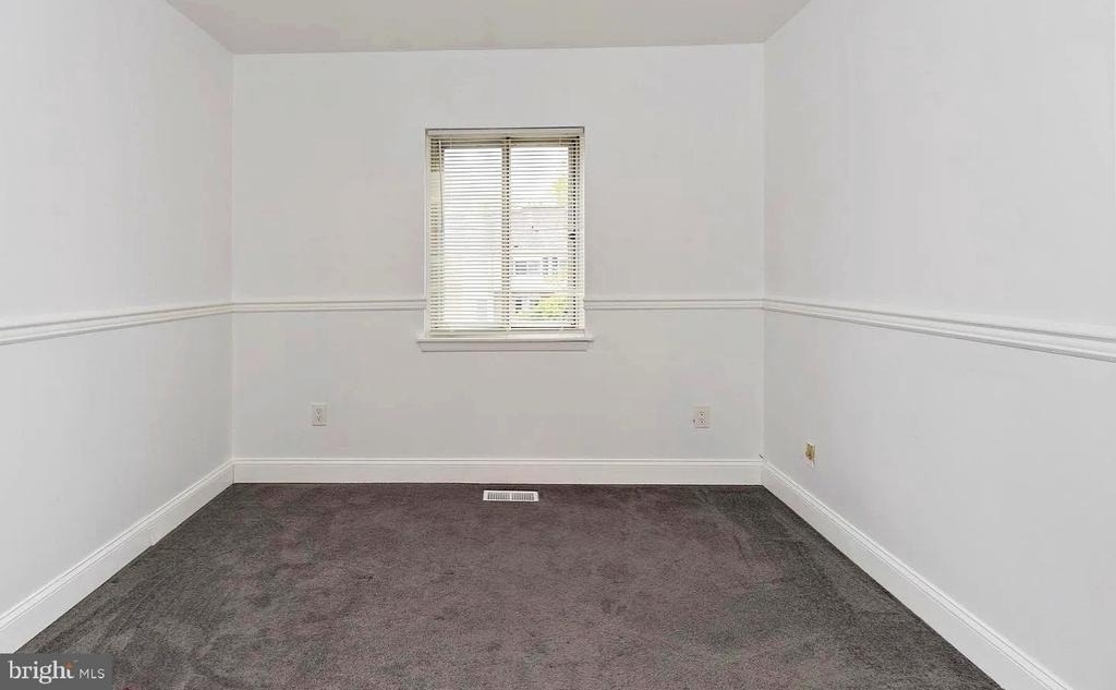 1139 Thackary Court - Photo 10
