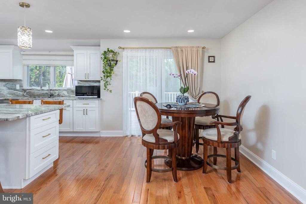 42 Regent Road - Photo 4