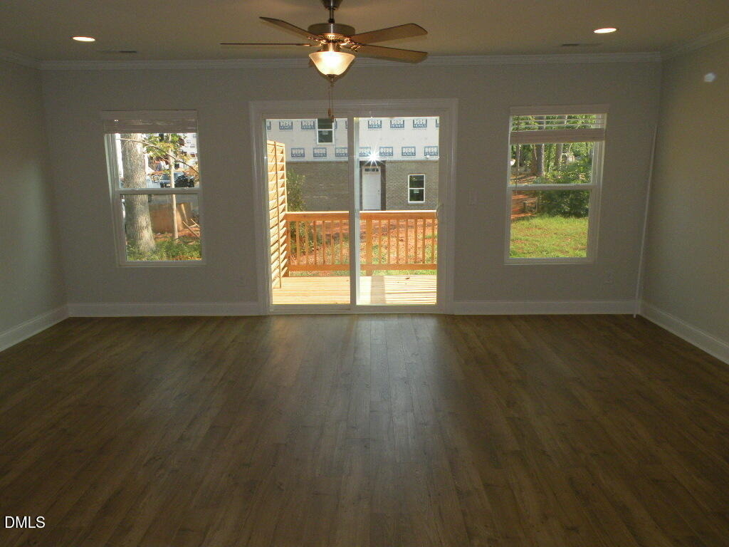 328 Page Square Drive - Photo 4