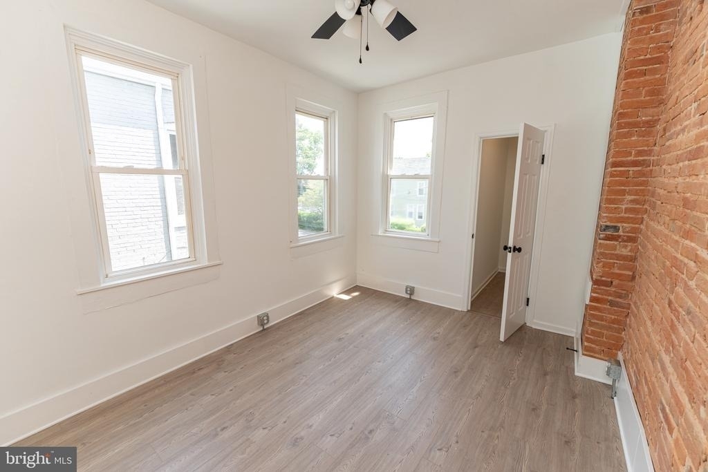 208 S Pennsylvania Avenue - Photo 24