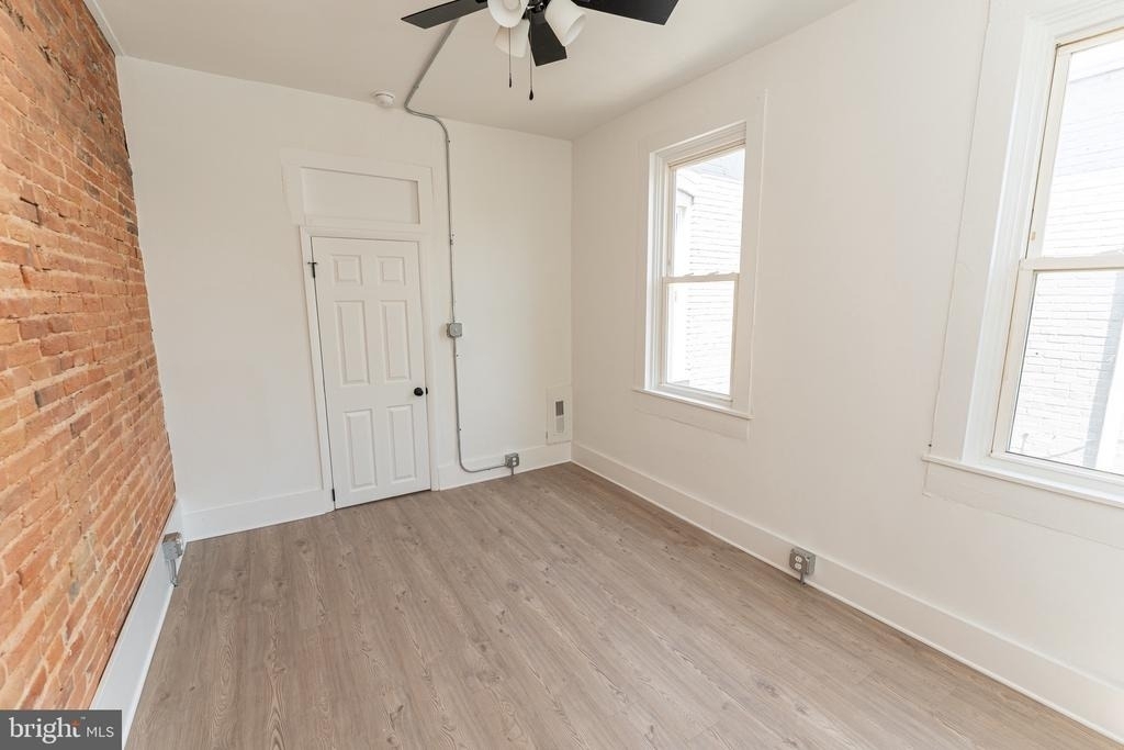 208 S Pennsylvania Avenue - Photo 25