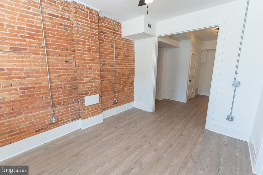 208 S Pennsylvania Avenue - Photo 11