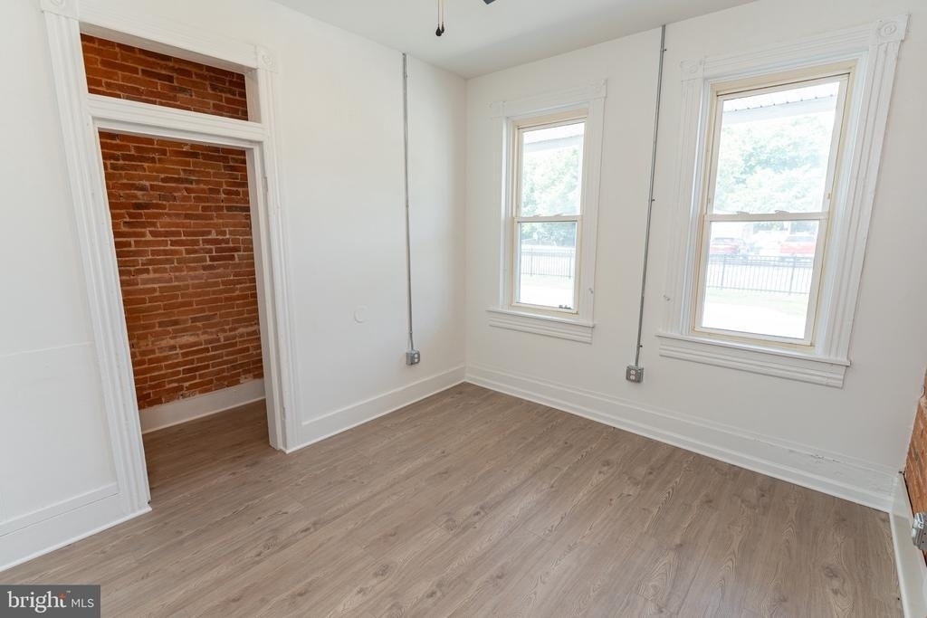 208 S Pennsylvania Avenue - Photo 9