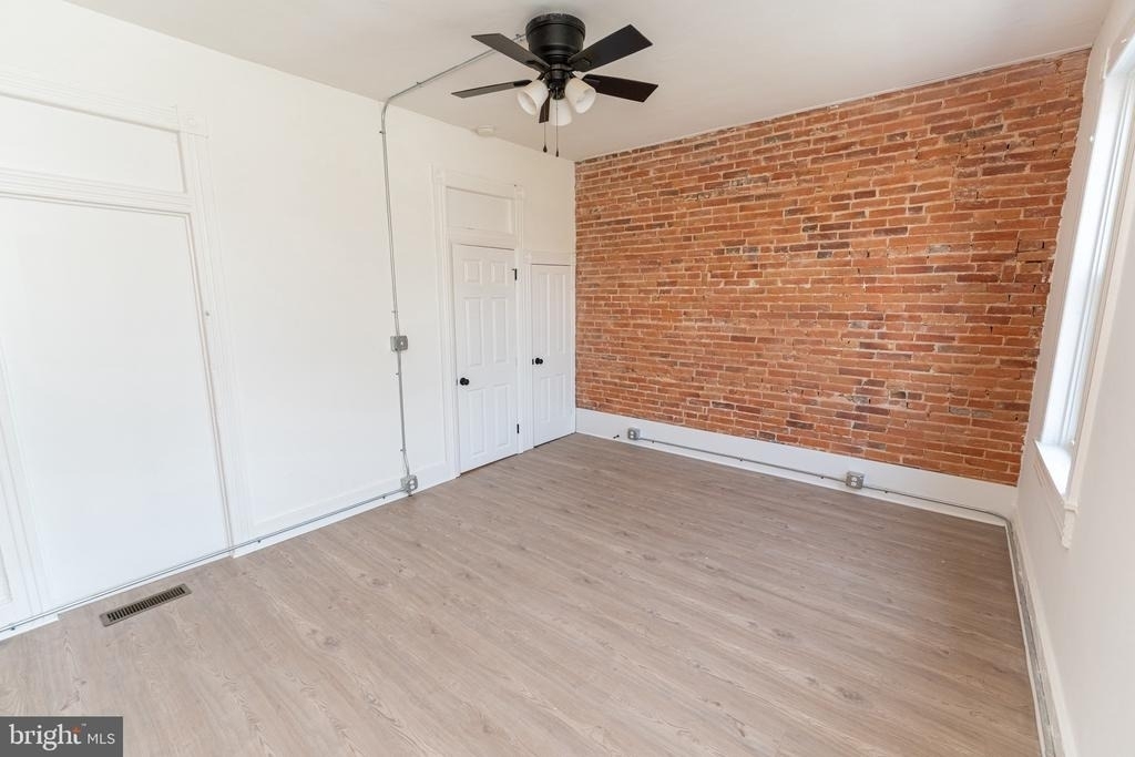 208 S Pennsylvania Avenue - Photo 29