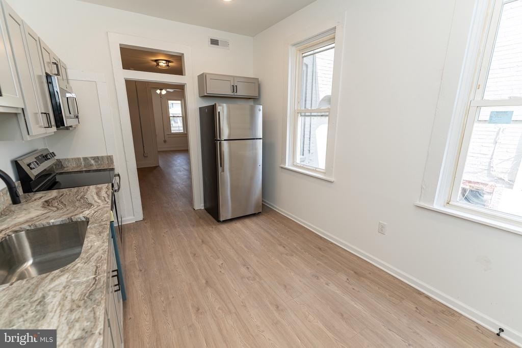 208 S Pennsylvania Avenue - Photo 18