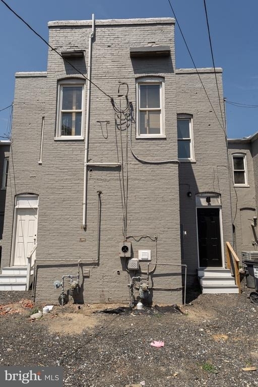 204 S Pennsylvania Avenue - Photo 5