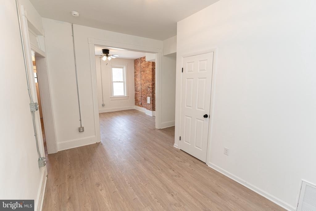 204 S Pennsylvania Avenue - Photo 13