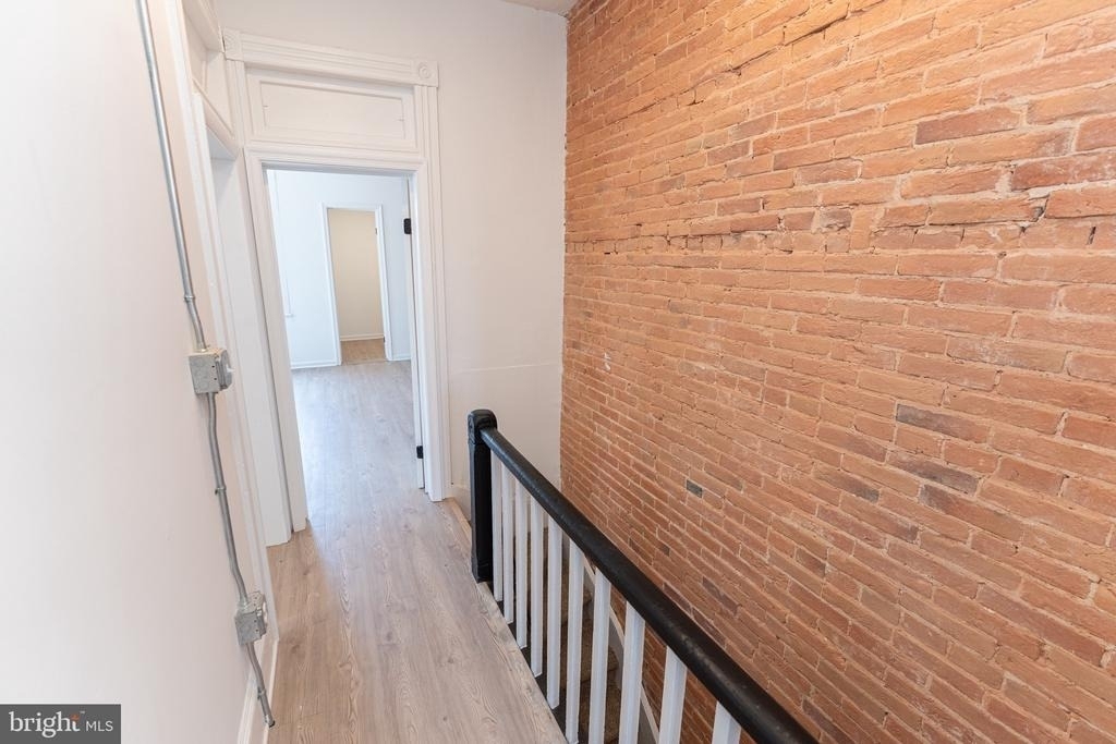 204 S Pennsylvania Avenue - Photo 21