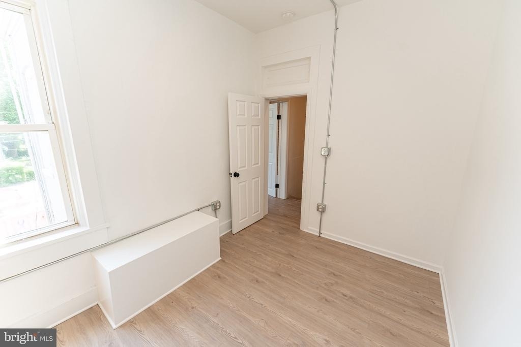 204 S Pennsylvania Avenue - Photo 37