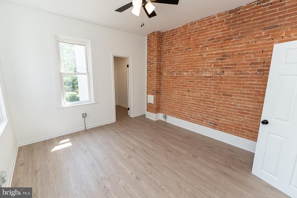 204 S Pennsylvania Avenue - Photo 23