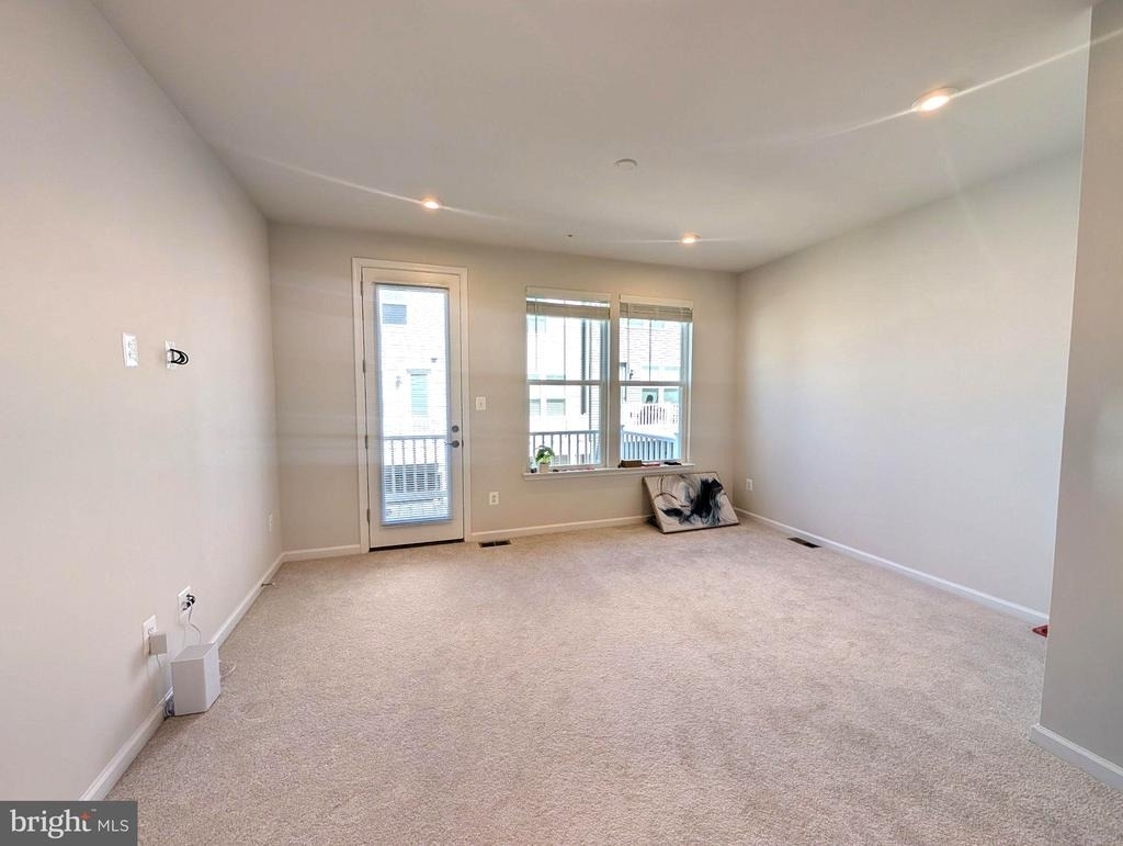 3413 Whippitt Way - Photo 3