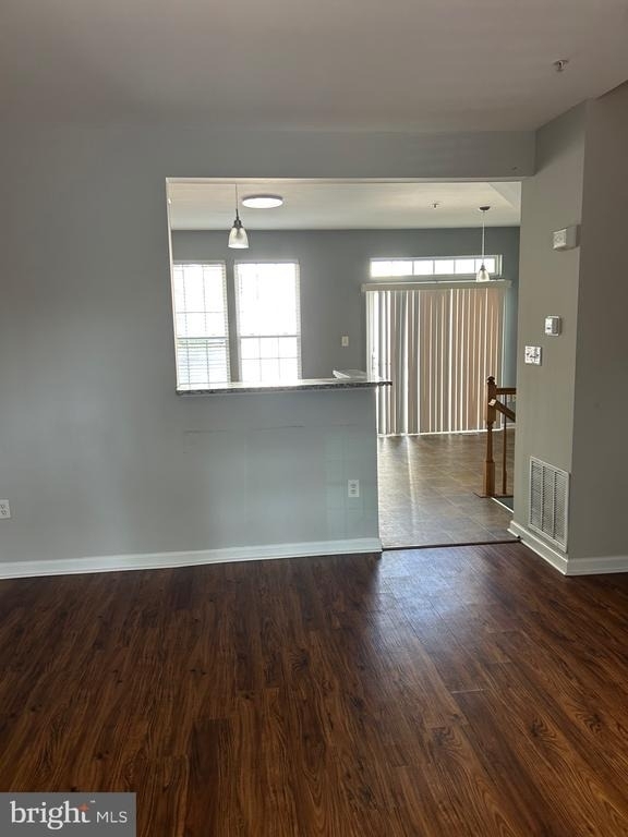 9602 Woodview Drive - Photo 4