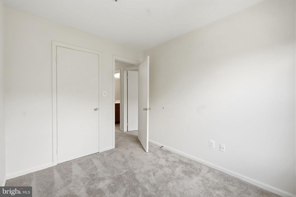14247 Oxford Drive - Photo 22