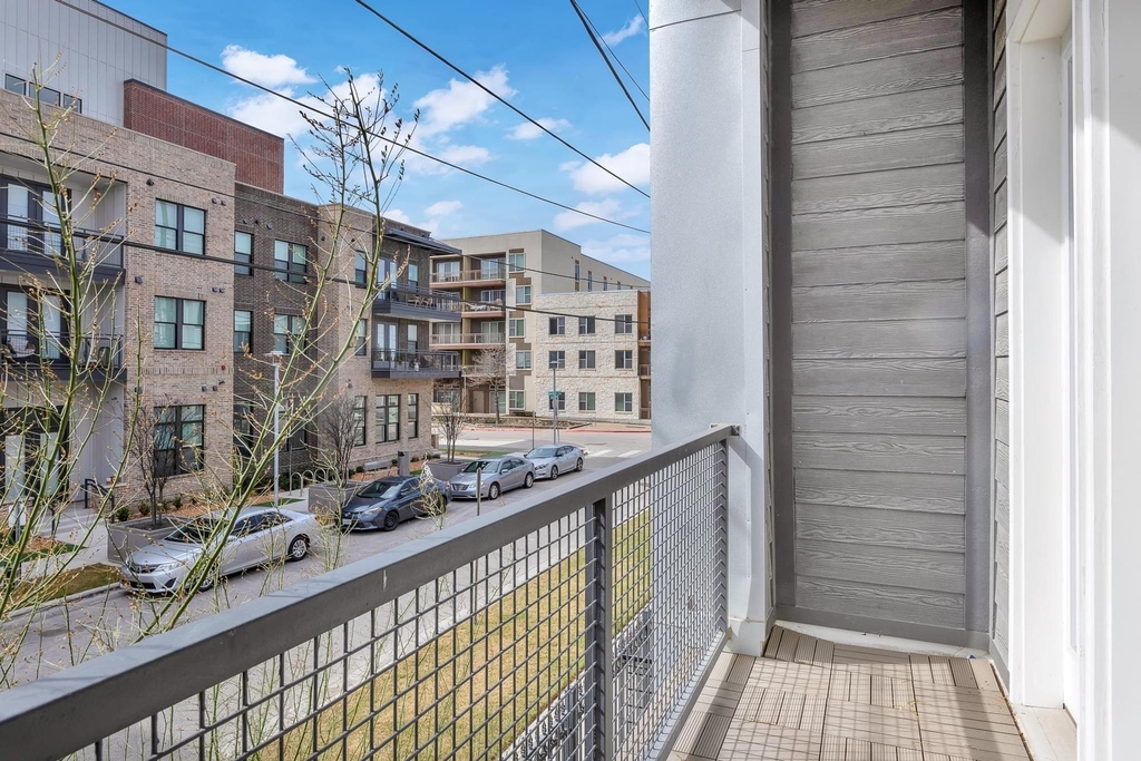 1008 Concordia Ave - Photo 16
