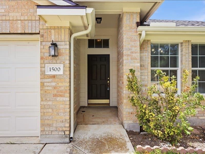 1500 Ashberry Trl - Photo 2