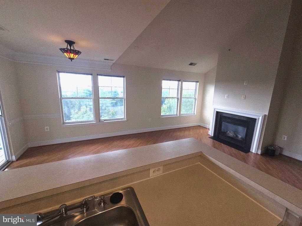 12828 Clarksburg Square Road - Photo 23