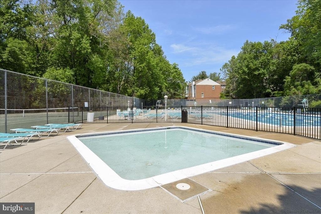10513 Weymouth Street - Photo 56