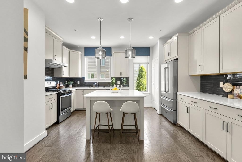 820 Thompson Crescent - Photo 6