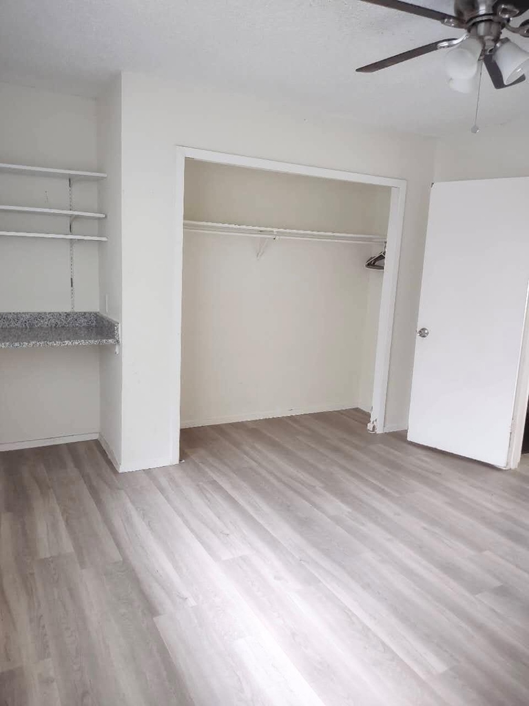 2609 Ektom Dr - Photo 8